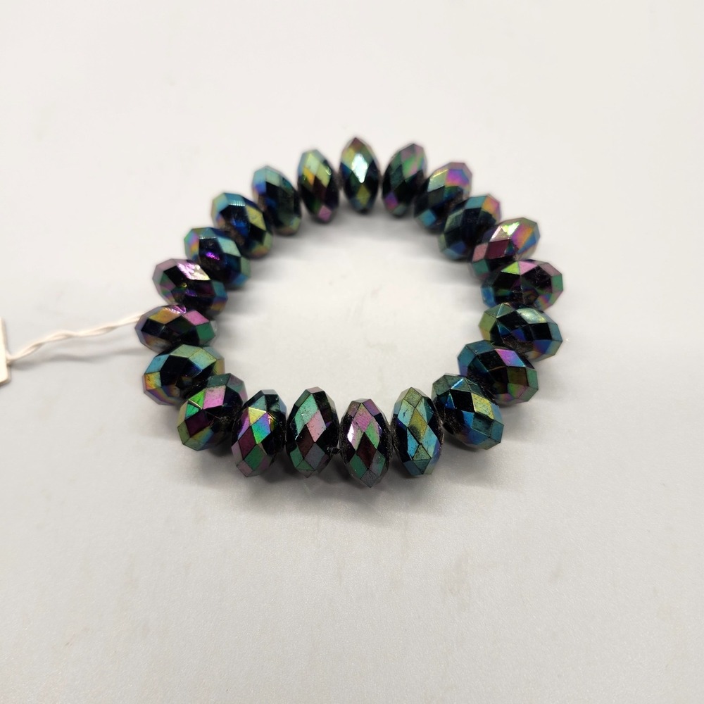 NWT Pearl Stretch Bracelet Peacock Oil Slick Button Blue-Gray-Purple